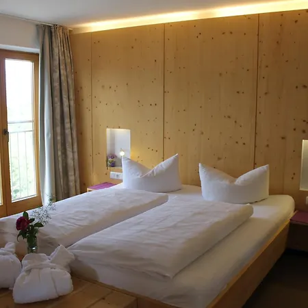 Geisler 4*